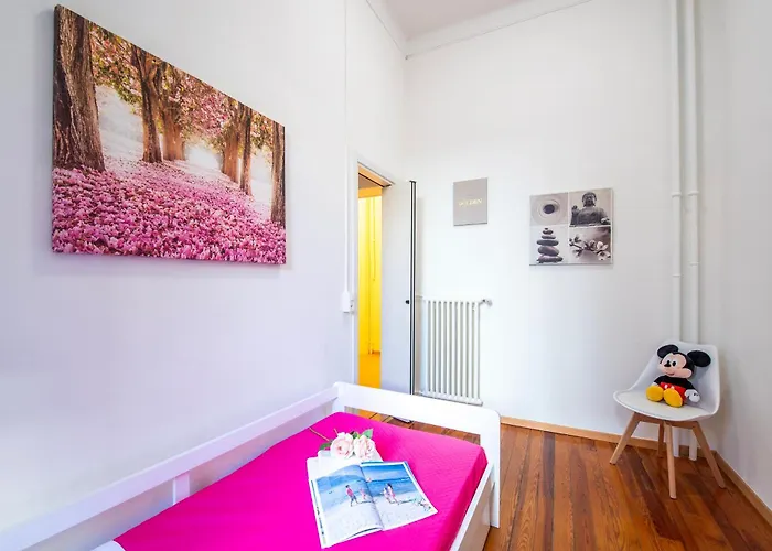 In - Happy Daire Lugano